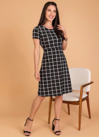 Vestido Evasê Xadrez Grid em Áquila Tauheny Store | Moda Evangélica