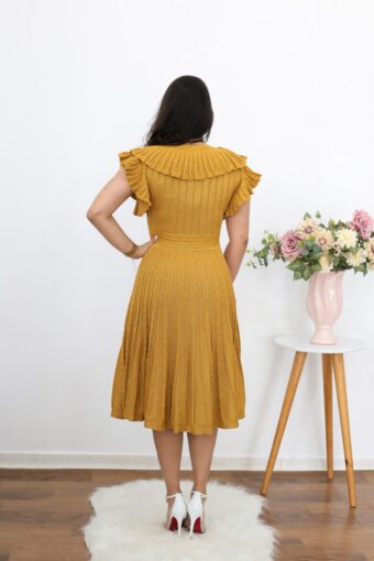 Vestido Tricot Dourado | Moda Evangélica
