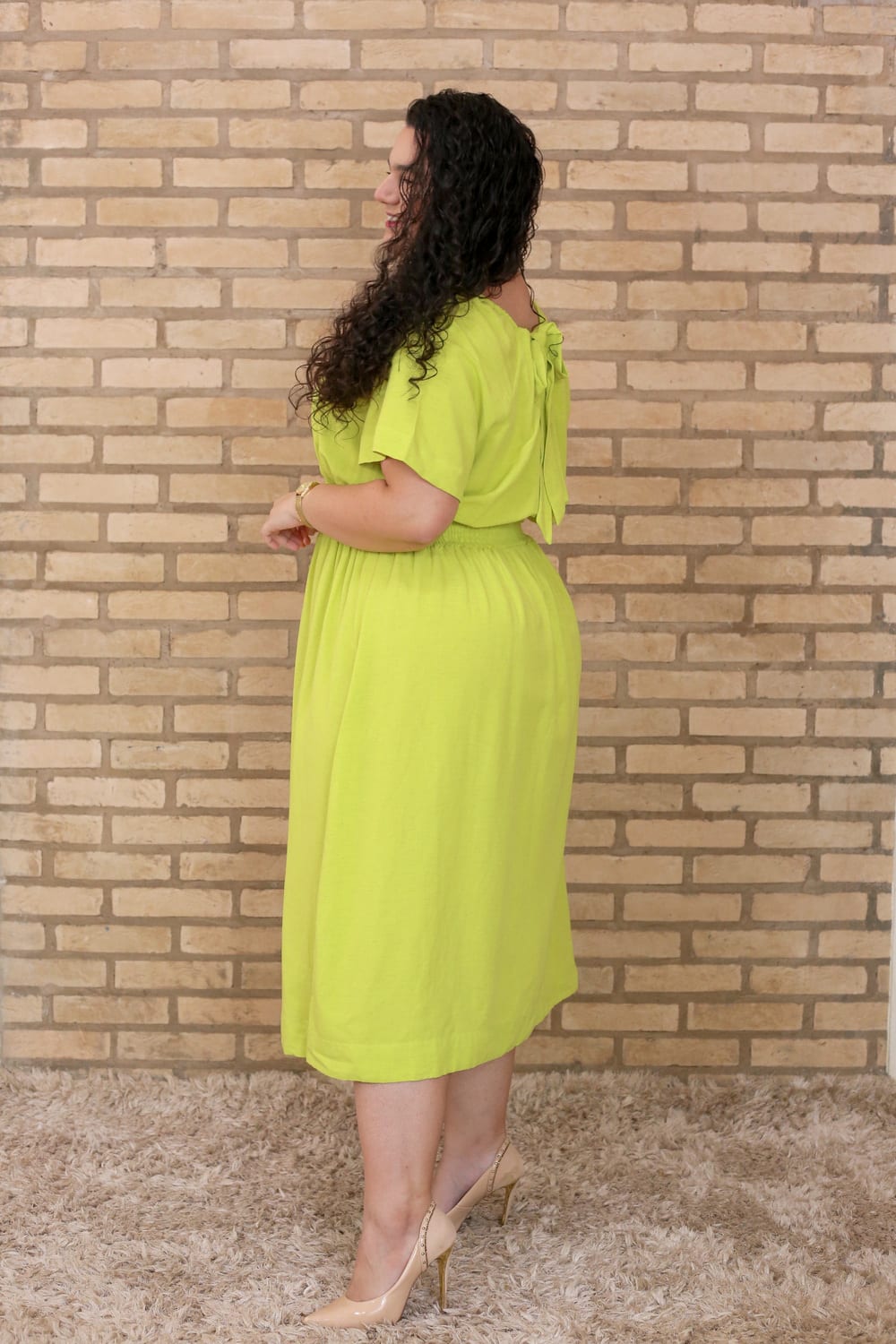 Vestido Midi Vivian Plus Size | Moda Evangélica e Executiva