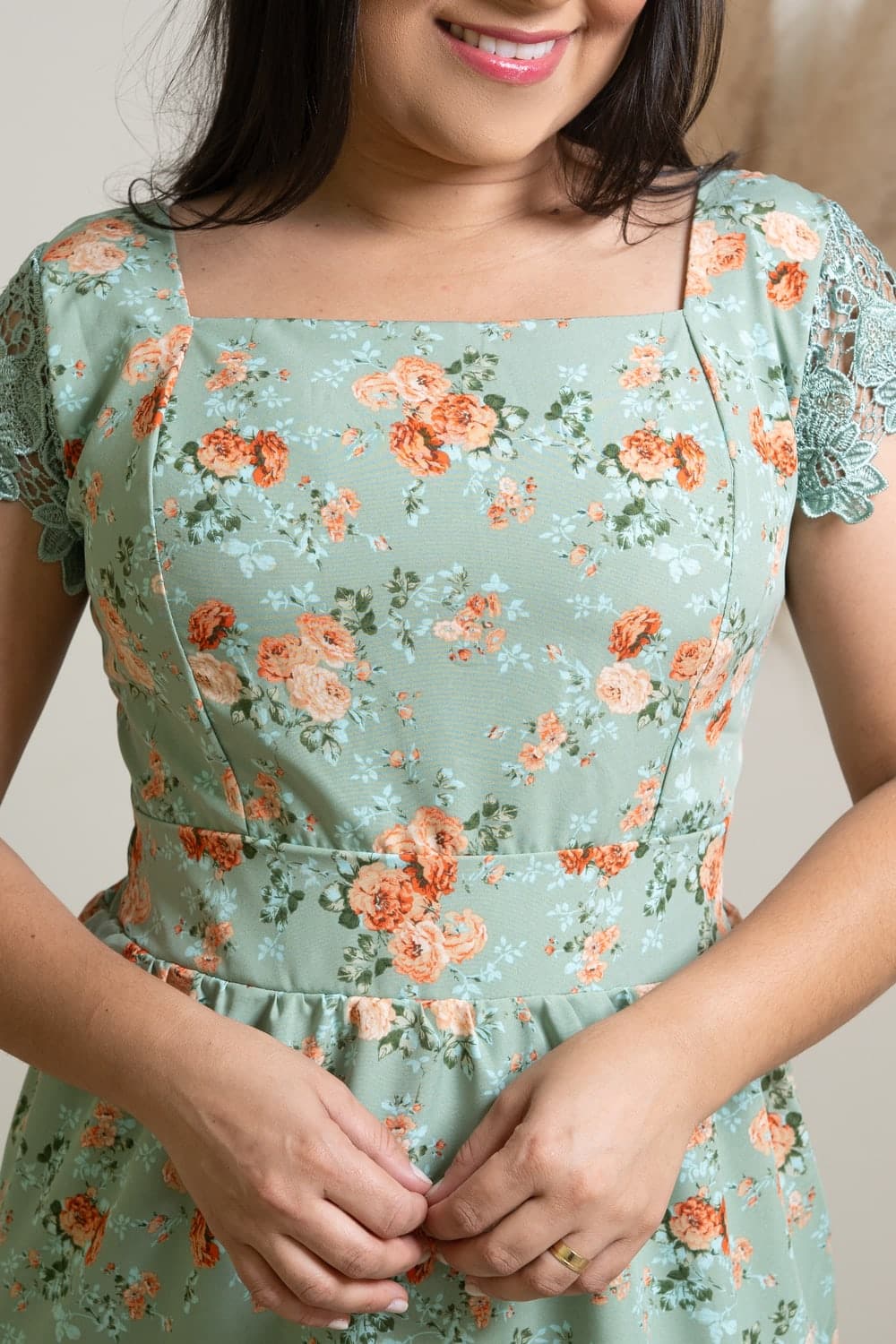 Vestido Floral Amanda | Moda Evangélica e Executiva